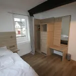 Haus Am Brunnen Guest house