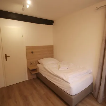 Haus Am Brunnen Guest house Flacht